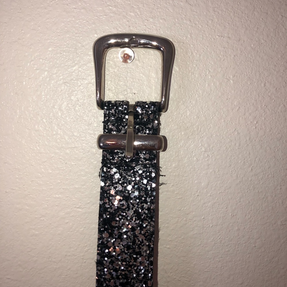 Glitter belt
